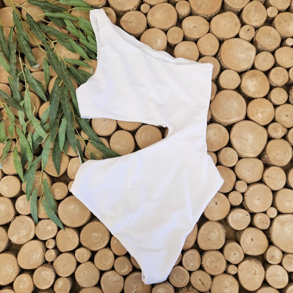 NWOT Beach Riot Celine One-Piece Ribbed Cutout Swimsuit - Picture 3 of 5